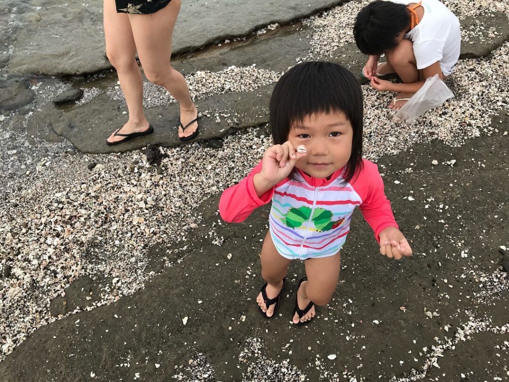 子育てマンガ スーパーねねにゃん | 沖ノ島海水浴場